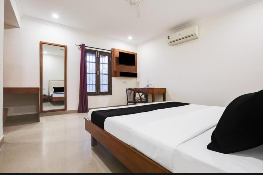 Hotel Lotus Inn Chandīgarh Extérieur photo